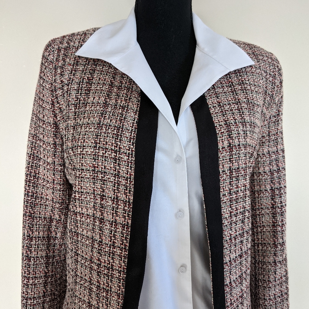 Women's plead Trench Mid length Trench coat with padded shoulders